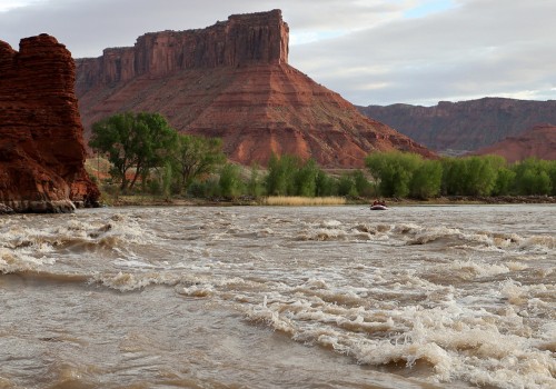 Uncovering the Top Industries Covered by Journalists in Utah County, Utah